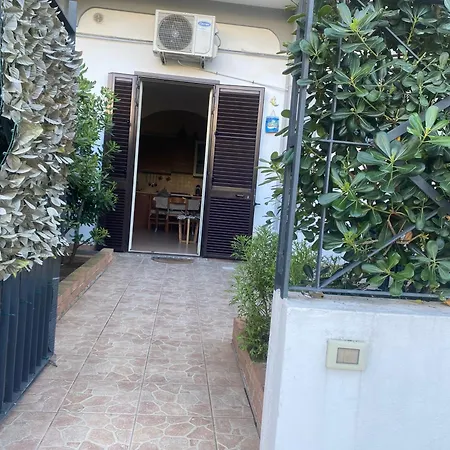 Holiday home Casetta Pinetamare