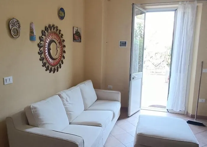 Casetta Pinetamare بيت للعطل