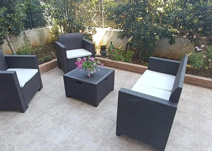 Casetta Pinetamare بيت للعطل *